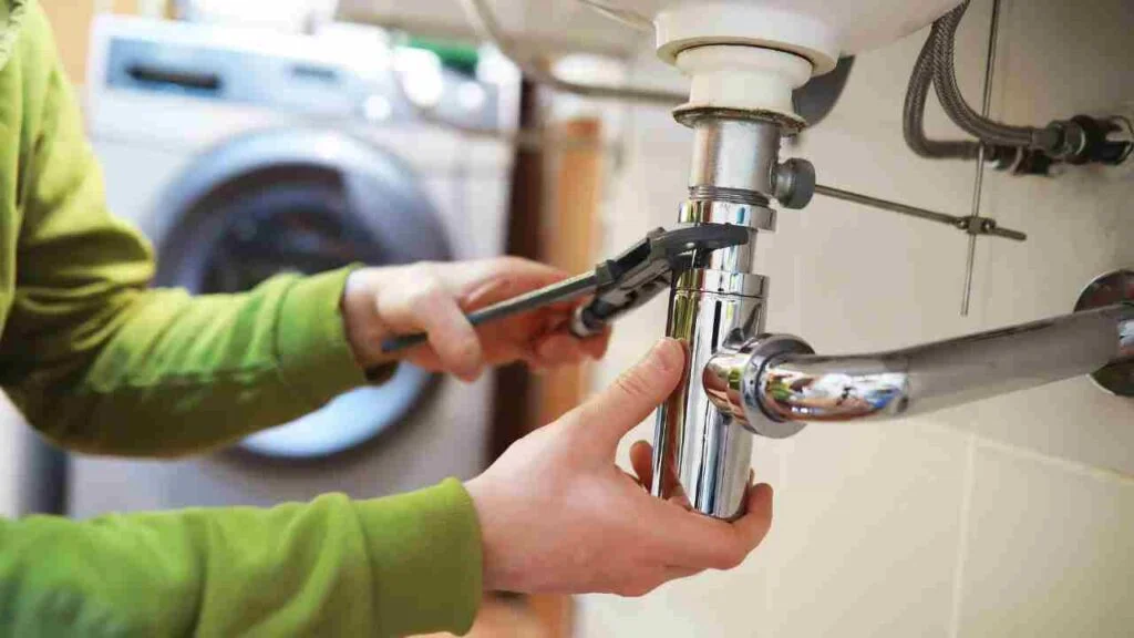 How to Clean Toilet Pipes