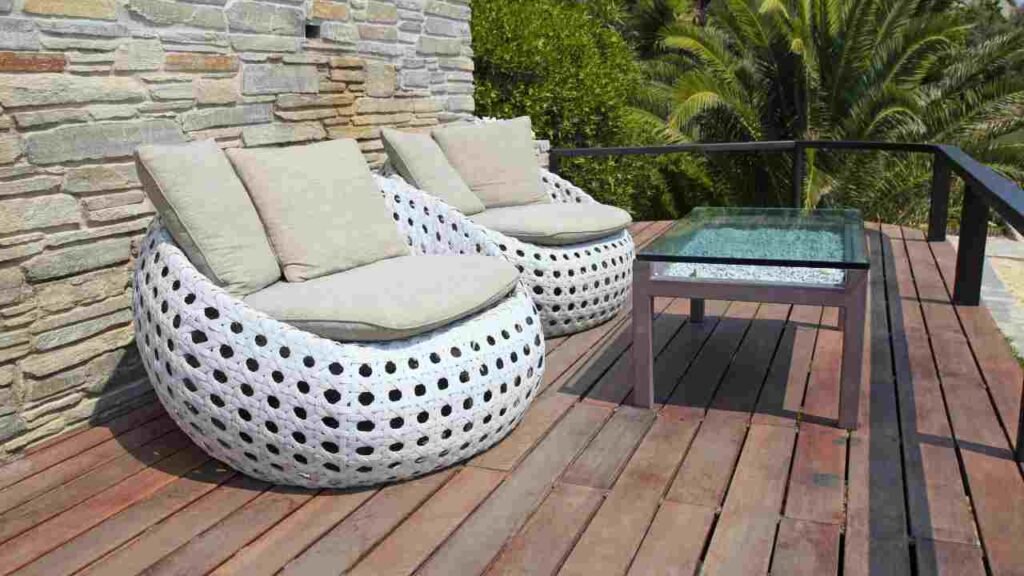 How to Clean White Composite Outdoor Furniture?