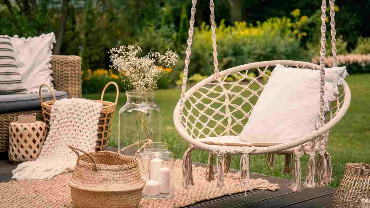 How to Clean Garden Chair Cushions