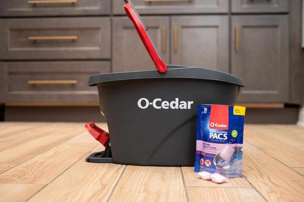 O-Cedar PACS Hard Floor Cleaner, Lavender Scent 10 Count (1-Pack) | Made with Naturally-Derived Ingredients | Safe to Use on All Hard Floors | Perfect for Mop Buckets